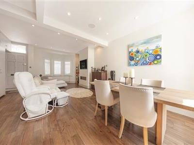 Home Road, SW11 - Photo 2