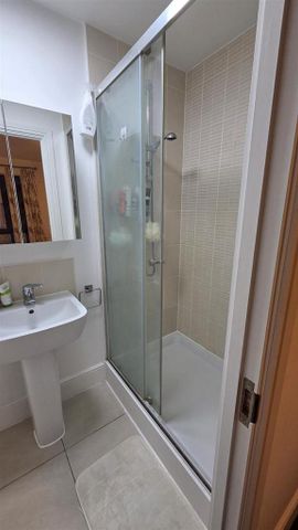 4 bedroom house to rent - Photo 5