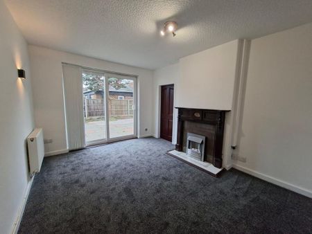 3 bedroom semi-detached house to rent - Photo 2