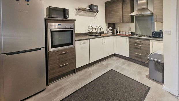 2 bedroom apartment to rent - Photo 1