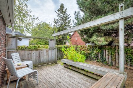For Lease - 64 Royal York Road, Toronto, Ontario - Photo 5