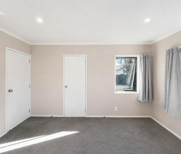 2 Bedrooms on Lisa Rise - Photo 5