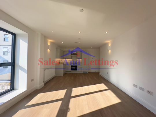 1 bedroom flat to rent - Photo 1