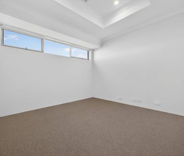 Modern Family Living - Photo 3