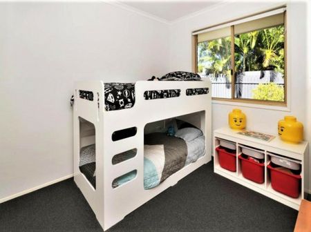 AFFORDABLE LIVING IN CENTRAL LOCATION - Photo 3