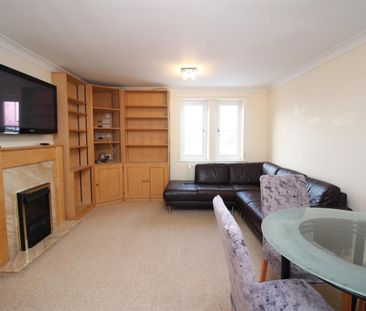 2 bedroom Flat to rent in Kielder Close, Killingworth, Newcastle Up... - Photo 2