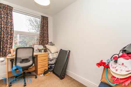 2 bed Mid Terraced House for Rent - Photo 2