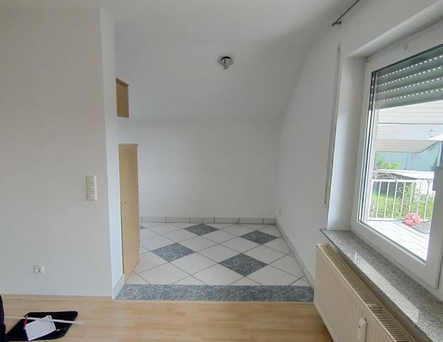 2- Zimmer Wohnung in ruhigem 2 Familienhaus in Obertshausen - Foto 1