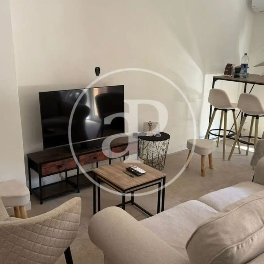 Piso de alquiler en Av. de Peris I Valero, Russafa - Photo 1