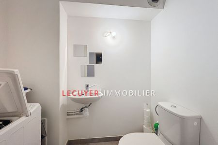 Location Appartement 3 pièces 55m² JUAN LES PINS 06160 - Photo 5