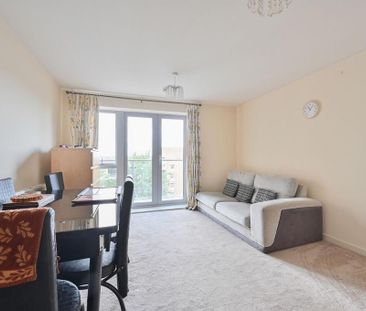 2 bedroom flat to rent - Photo 4