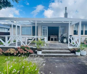 Family Living in Desirable Matua - Photo 4