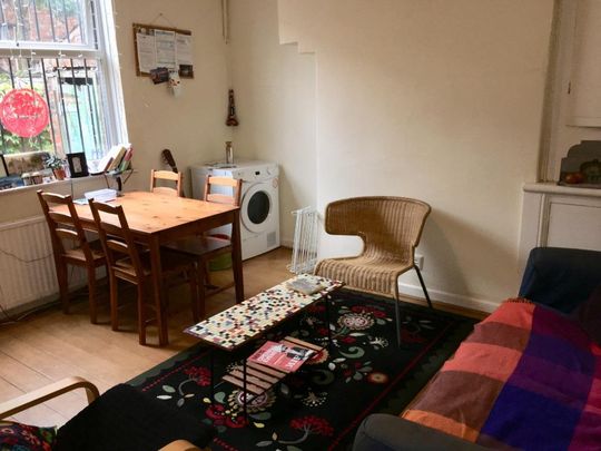 3 bedroom terraced house to rent - Photo 1