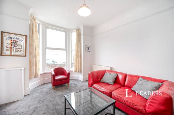 4 bedroom house to rent Delamere Road, Southsea, PO4 - Photo 1