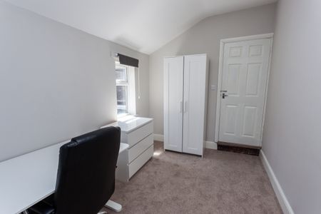 20 York Road - Photo 3