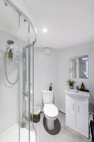 Classic En-suite - Photo 5