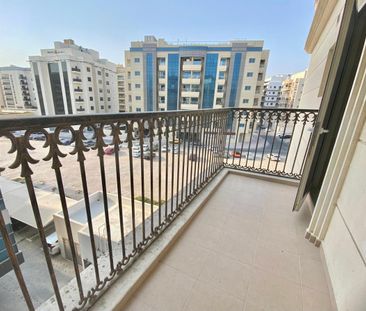 Spacious 2BHK | 1380 Sqft | Prime Location - Photo 2