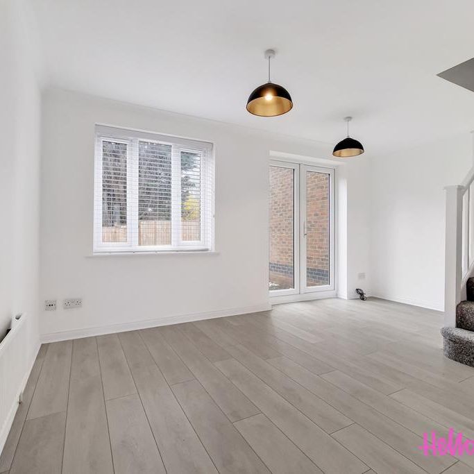 2 bedroom terraced house to rent - Photo 1