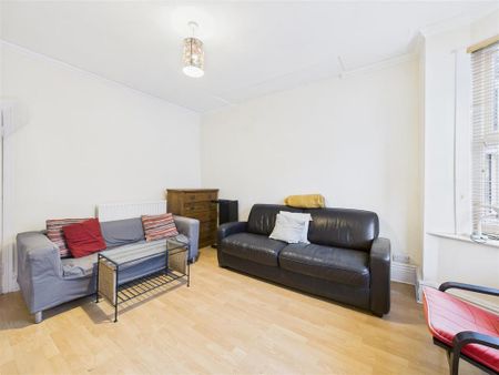 3 bedroom terraced house to rent - Photo 2