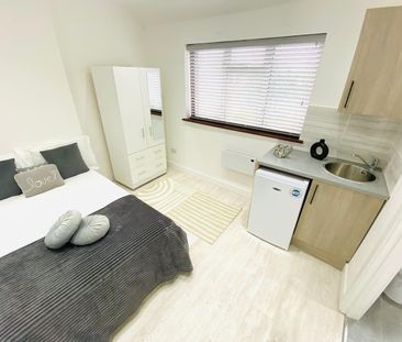 Studio Flat, Bencroft Road, SW16 - Photo 6
