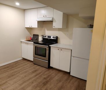 For Lease - 5919 Tampico Way, Mississauga, Ontario - Photo 2