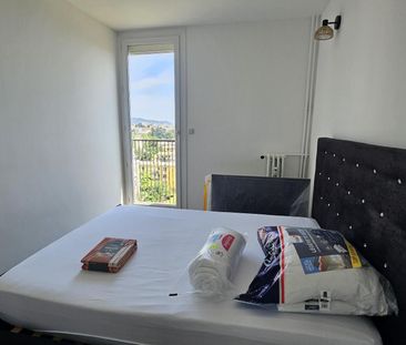 Location Appartement 2 pièces 42m² NICE 06100 - Photo 4