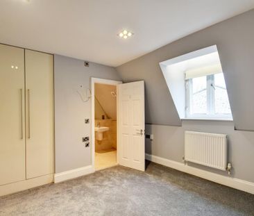 3 bedroom end of terrace house to rent - Photo 5