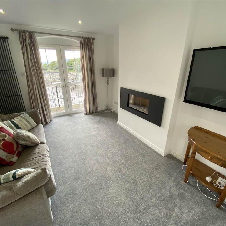 3 Priory Park, Off Bangor Road, Holywood, BT18 0LG - Photo 1