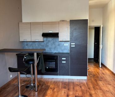 Location Appartement 1 pièce 25m² - Photo 3