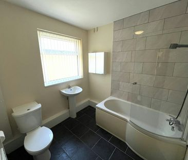 Flat to rent on - Photo 6