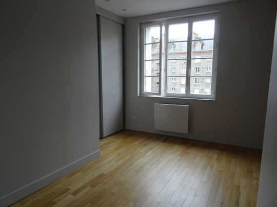 Location Appartement 4 Pièces 135 m² - Photo 1