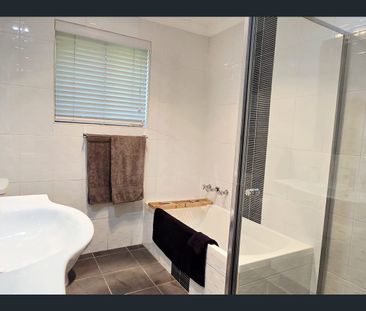 Perfectly Located 3-Bedroom Villa with huge backyard!!!! - Photo 5