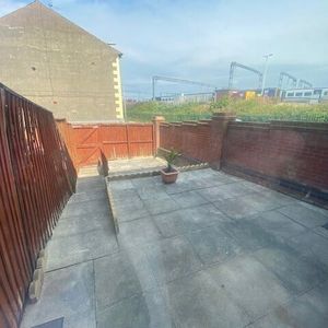 Grantham Road, Blackpool, FY1 2RF - Photo 2