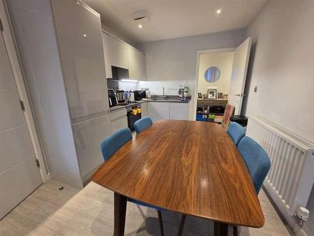 George Lane, South Woodford, London, E18 - Photo 2