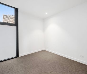 Collingwood - Photo 1