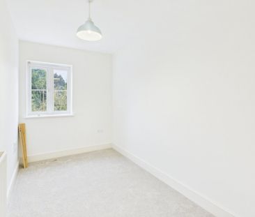 North Close, Beaconsfield, Buckinghamshire,HP9 - Photo 4