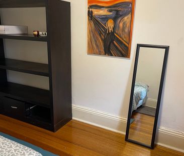 West Melbourne - Photo 2