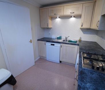2 bedroom flat to rent - Photo 6