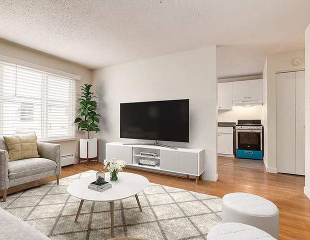 Emerald Vista | 10930 83 Street NW, Edmonton - Photo 1