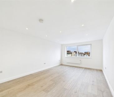 Mildmay Court, Mildmay Road, Chelmsford, Essex, CM2 0DY - Photo 2