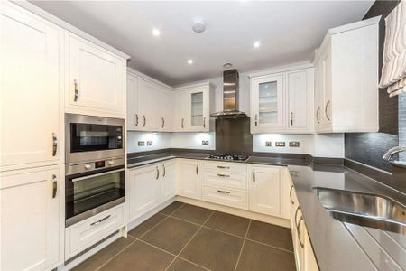 Butterwick Way, Welwyn, Hertfordshire, AL6 9GH - Photo 3