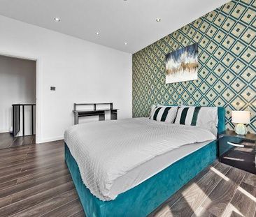 1 bedroom in a house share to rent - Photo 4