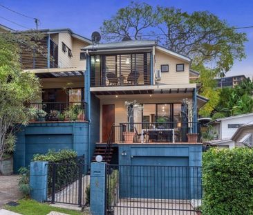 8 Rennie St, Indooroopilly QLD 4068 - House For Rent | Domain - Photo 1