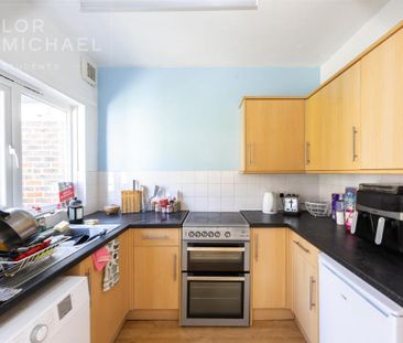 3 bedroom terraced house to rent - Photo 5