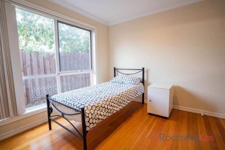 Single Room - Photo 3