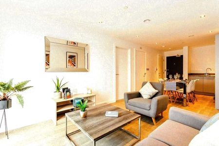 AVAILABLE NOW! | SOUGHT OUT DEVELOPMENT | IN HIGH DEMAND | PARKING AVAILABLE | PRIME LOCATION | 24-HOUR CONCIERGE | RESIDENTS GYM | BLEND OF COMFORT AND CONVENIENCE - Photo 5