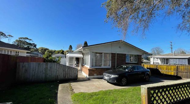 Fantastic Sunny TWO Double Bedroom Bick and Tile - Photo 1