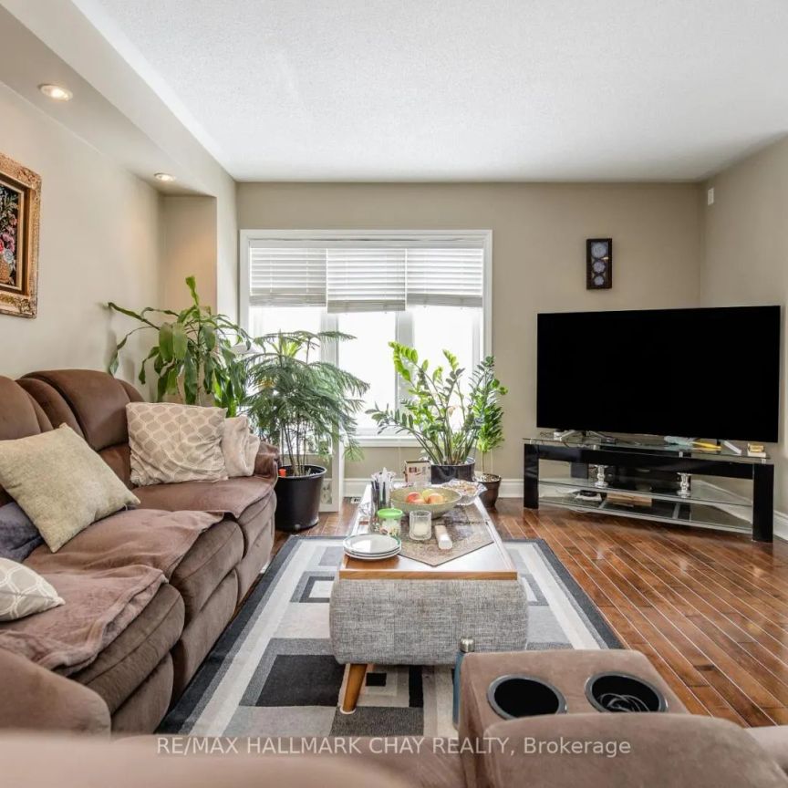 145 MILLCLIFF CIRCLE - Photo 1