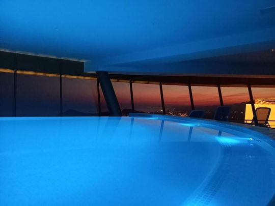 2 room luxury Apartment for rent in Benidorm, Valencia - Photo 1