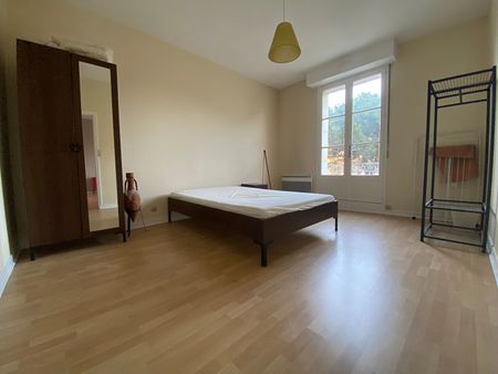 Location Appartement 2 pièces 49m² - Photo 3
